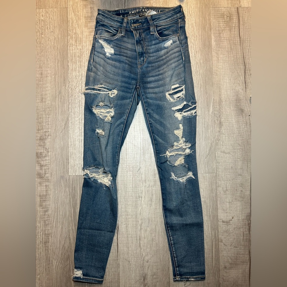 American eagle ripped pants size 2